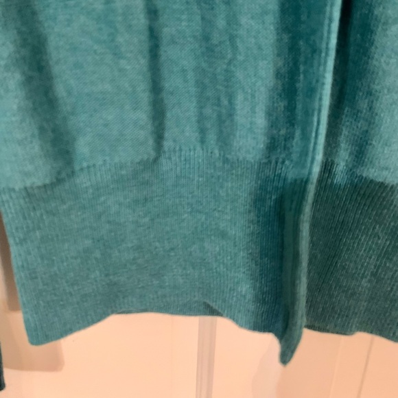 Cabi Cardigan with Faux Fur Collar Stole, Size Medium - Picture 6 of 10